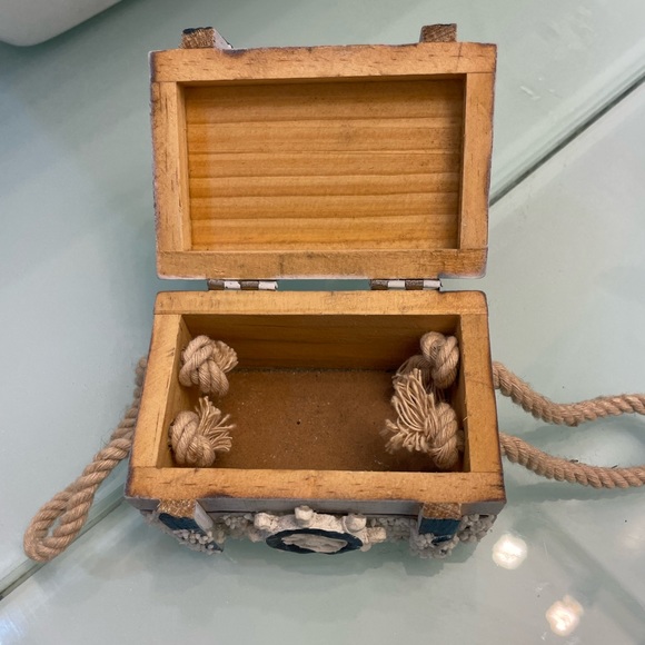 Handmade Keepsake / Jewelry Box - Picture 5 of 13